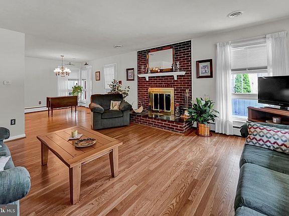 5th image of 268 McKinley Ave