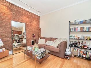 29 1/2 Morton St APT 2A, New York, NY 10014