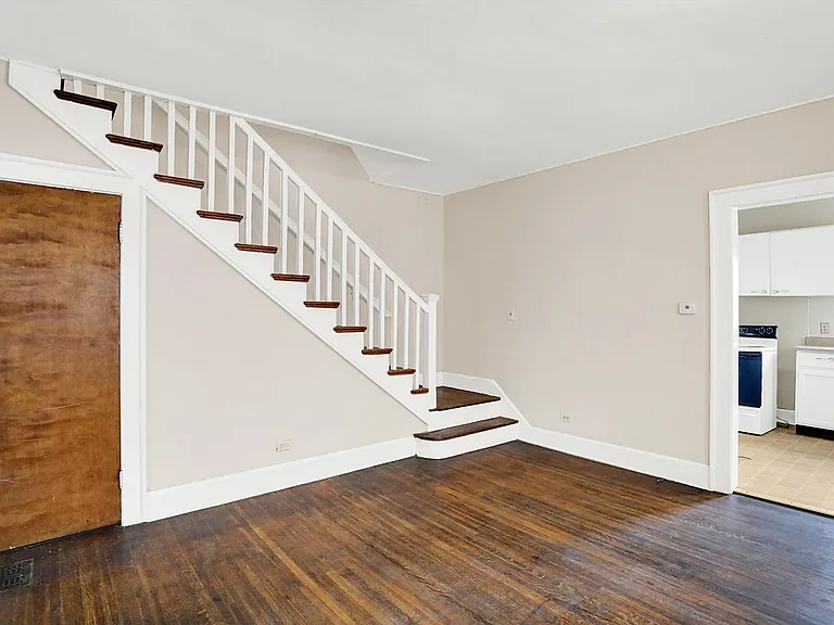 628 N Riley Ave — Photo 11