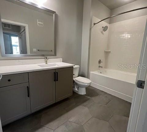 4th image of 776-1308 N Orange Ave #3104