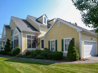 13 Pierson Grn, Cromwell, CT 06416