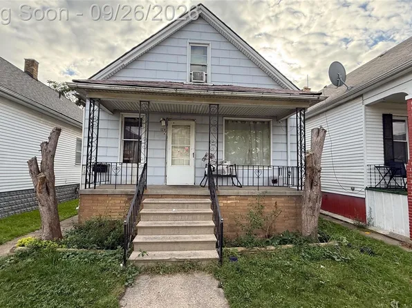 12117 Lumpkin St, Hamtramck, MI 48212