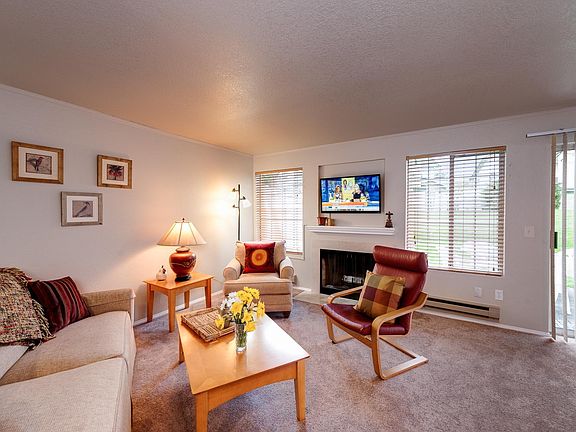 4th image of 756 122nd Ave NE #1