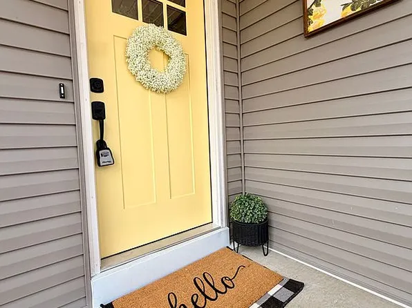 3426 Auburn Dr, Saint Joseph, MO 64506