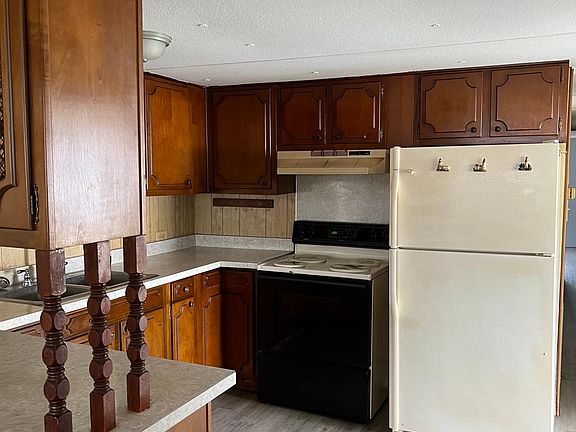 2nd image of 39049 Kirkland Dr