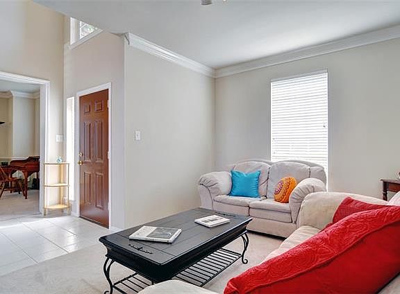 5th image of 6445 Parkmont Dr
