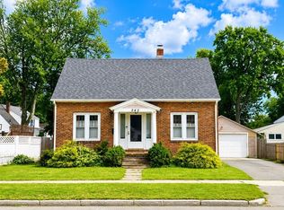 245 Plumtree Rd, Springfield, MA 01118