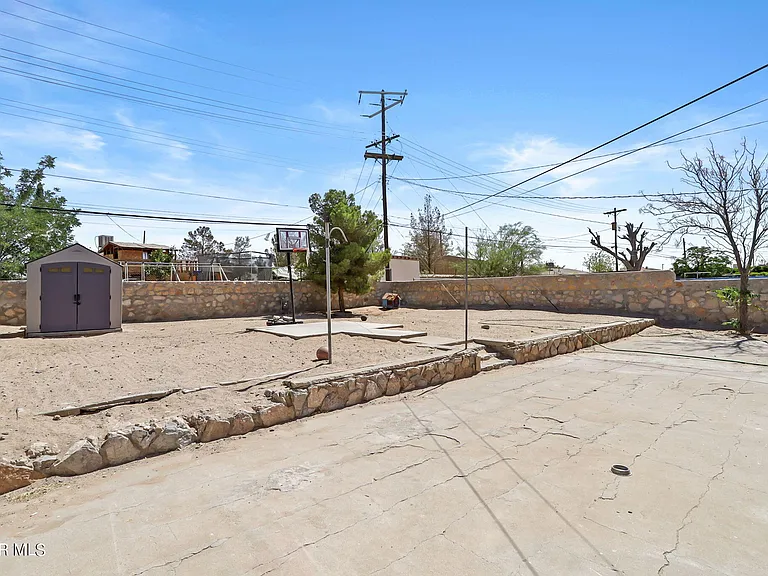 7707 Parral Dr — Photo 17