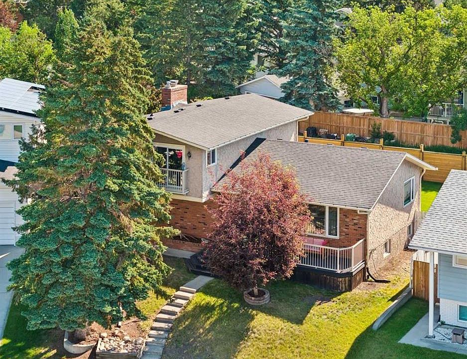 1st image of 16 W Brenner Pl NW