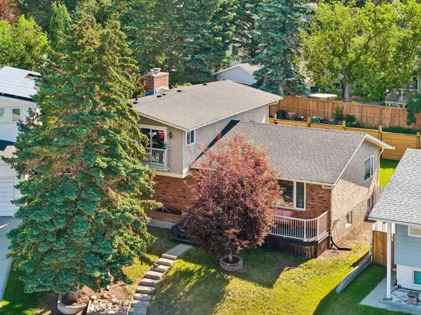 16 W Brenner Pl NW, Calgary, AB T2L 1Z2