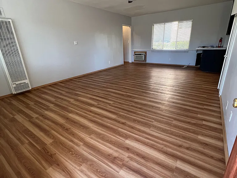 1361 E Del Mar Blvd #1 — Photo 8