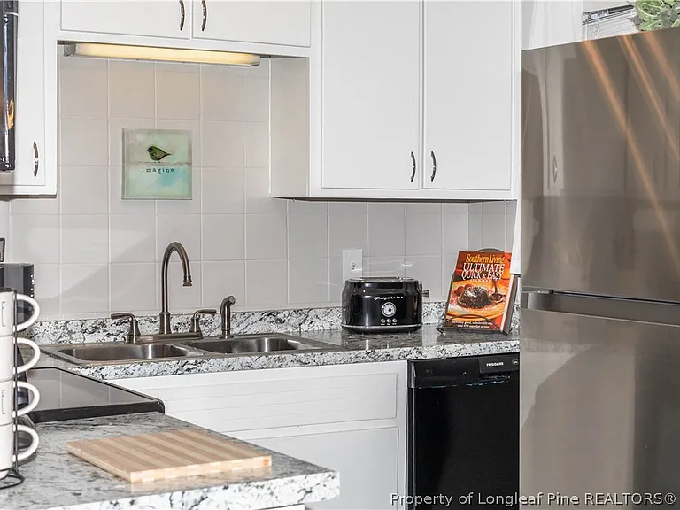 1805 Wayne Ln — Photo 28