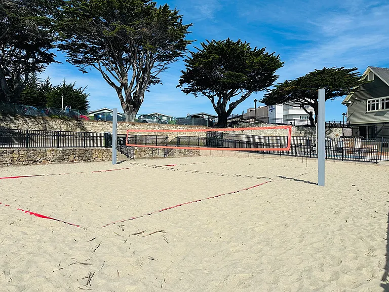 Ocean View Blvd — Photo 20