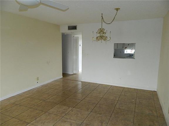 5th image of 10467 Sunrise Lakes Blvd APT 404