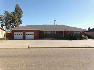 104 Chelsea Ave, Dumas, TX 79029