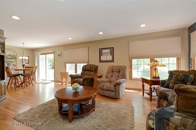 2nd image of 11909 Sterling Dr