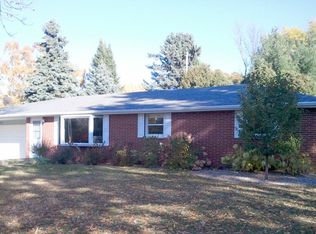 2200 Mahon Ct, Green Bay, WI 54311