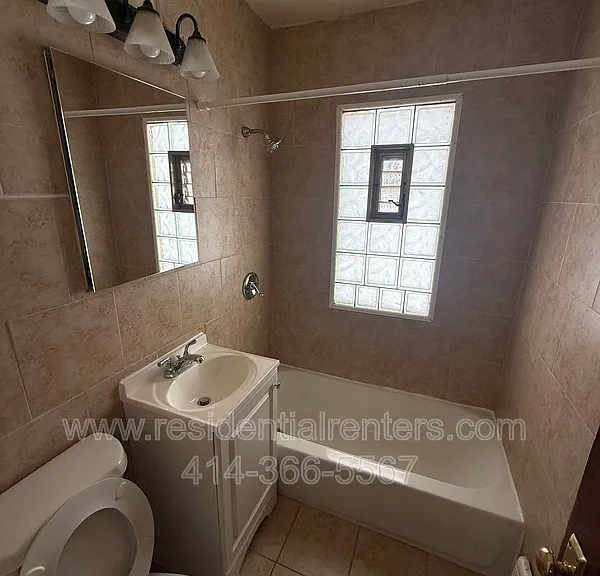 5435 N 40th St #LOWER — Photo 8