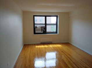 7351 Bell Blvd APT 4A, Oakland Gardens, NY 11364
