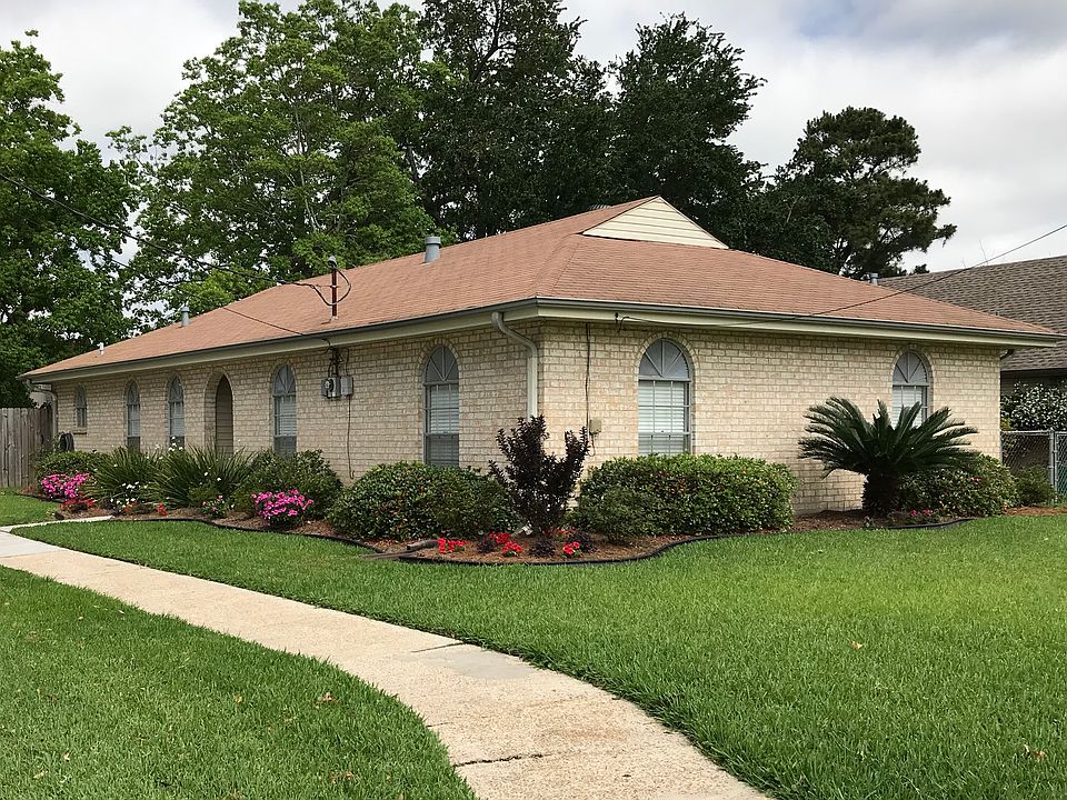 1st image of 2401 Illinois Ave