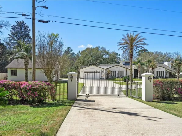 17239 Three Rivers Rd, Covington, LA 70433