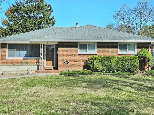 941 Willow St, Wood River, IL 62095