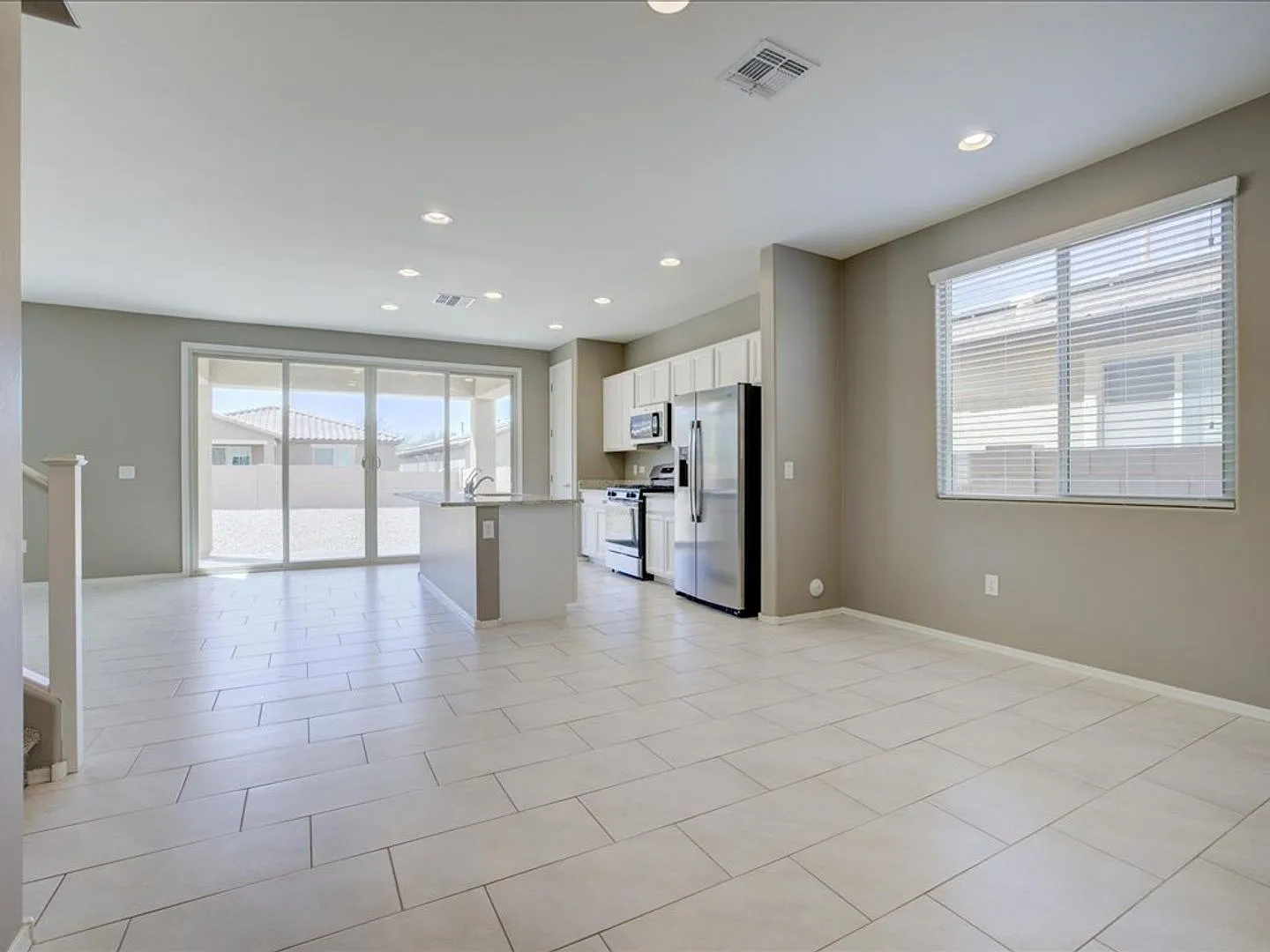 4 Bedroom 3 Bathroom — Photo 4