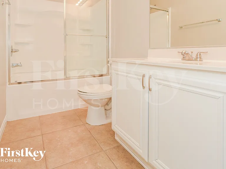 215 Del Cira Ave — Photo 12