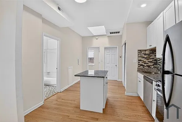 1648 Park Rd NW #2 — Photo 10