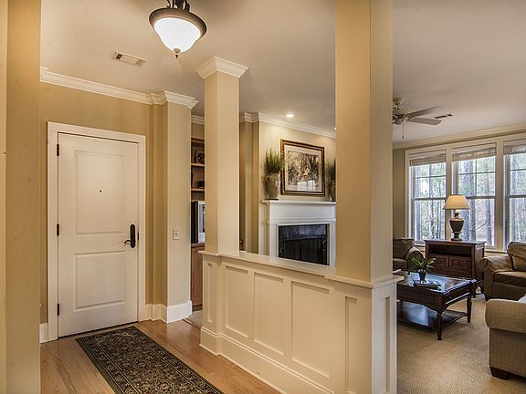 4th image of 1030 Creekside Unit D