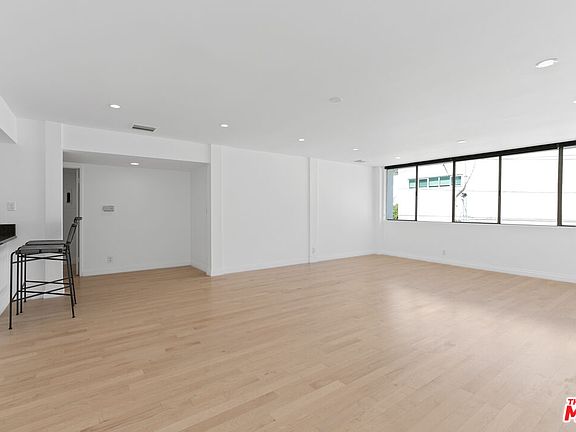 3rd image of 440 S Roxbury Dr APT 102