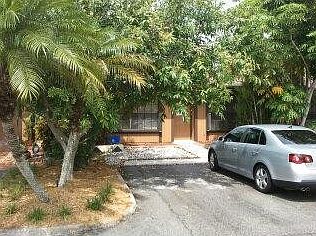 2nd image of 2270 Oak Court #2270