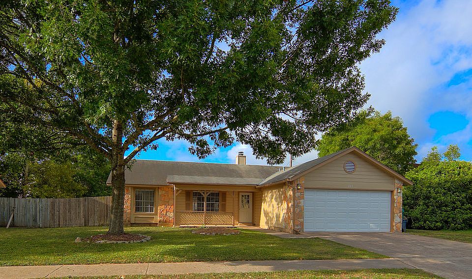 1st image of 223 Cibolo Branch Dr