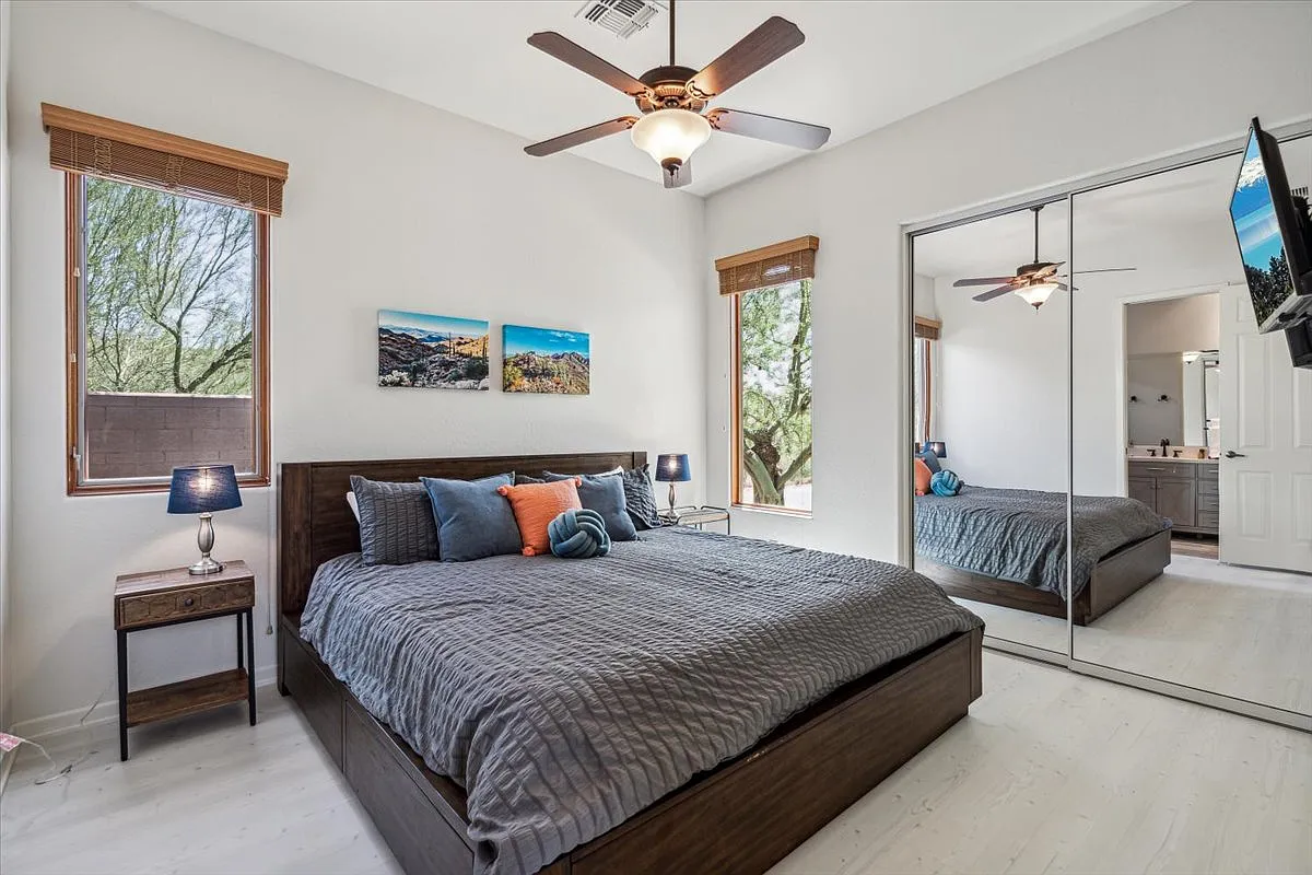 4 bed, 2.5 bath, 3300 sqft, $6,250 — Photo 4