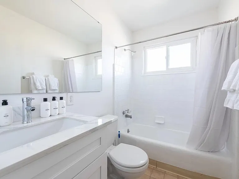 2174 Royal Dr #6 — Photo 8