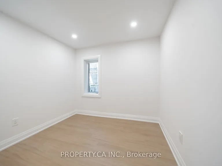 344 Highfield Rd #LOWER — Photo 9