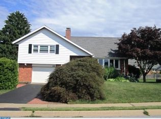 2314 Lasalle Dr, Reading, PA 19609