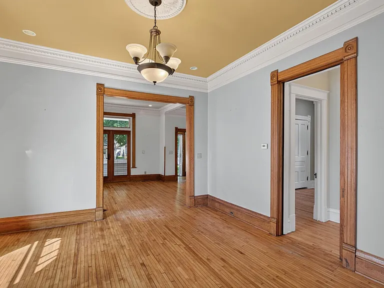2735 Emerson Ave S #1 — Photo 9