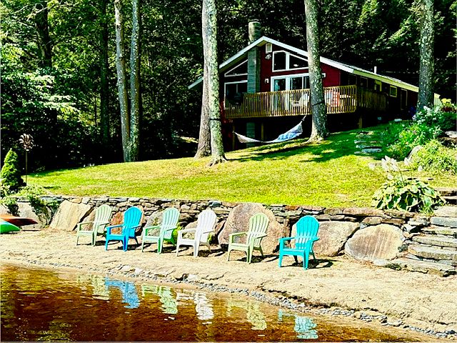 Lakefront with private beach