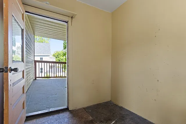583 Washington Ave #2 — Photo 13