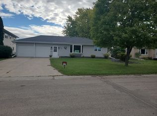 608 6th St S, Breckenridge, MN 56520