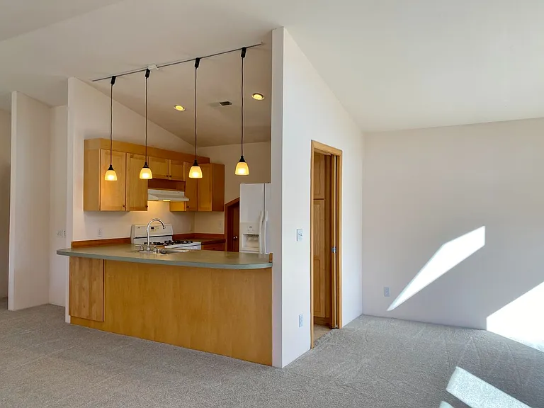 29 Annie Ln — Photo 4