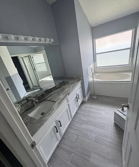 216 Somerset Dr — Photo 4