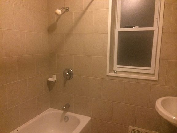 4th image of 547 N Laramie Ave