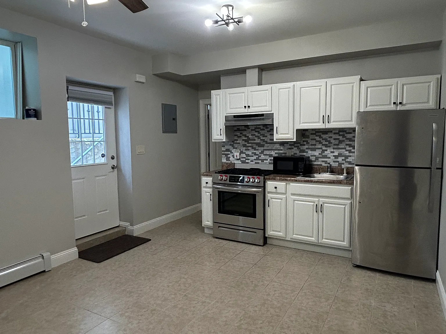 319 Ramona Ave — Photo 1