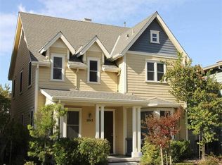 2045 Drake Ln, Hercules, CA 94547