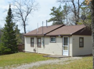 832 E Hillcrest Dr, Mio, MI 48647