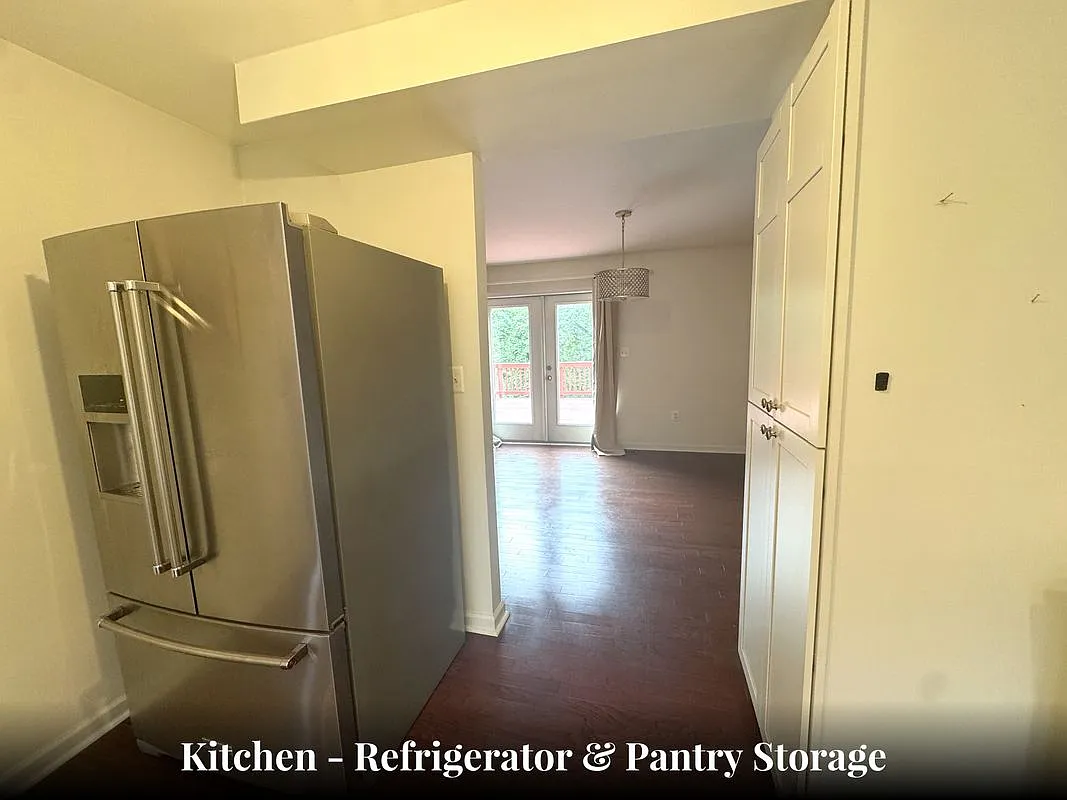 3 bed, 2.5 bath, 1906 sqft, $2,599 — Photo 3