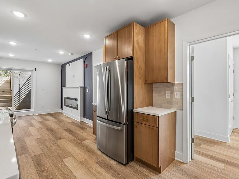 Brand New Luxury Apartments West Philly — Photo 21