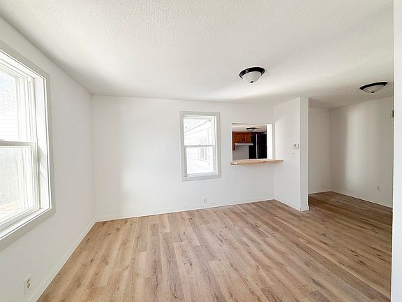 5th image of 313 E Center St